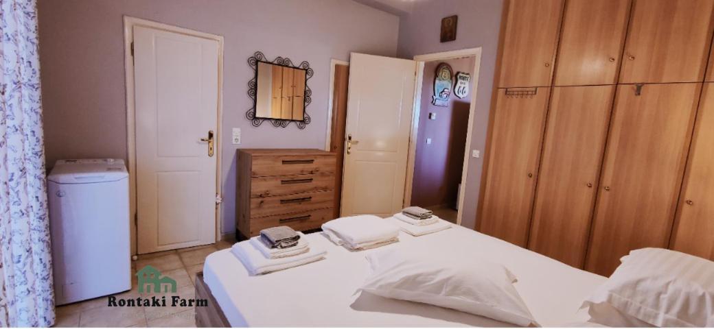 Apartamento Rontaki Farm Kyparissia Exterior foto